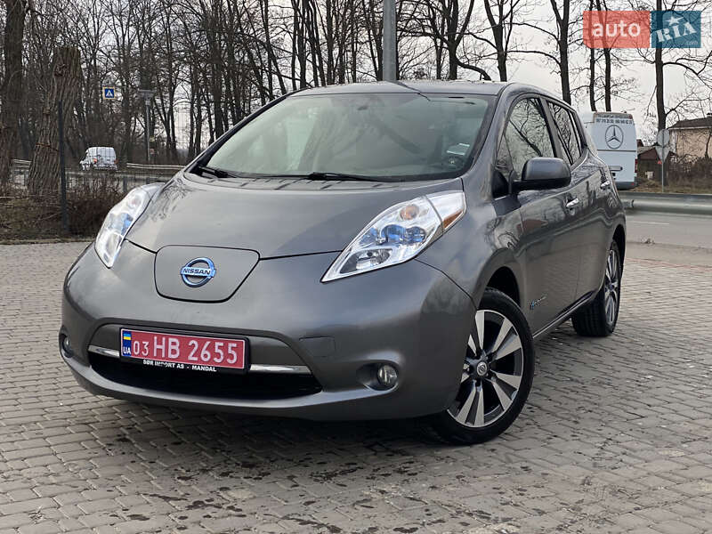 Хетчбек Nissan Leaf 2015 в Вінниці