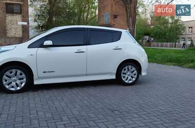 Хетчбек Nissan Leaf 2013 в Запоріжжі