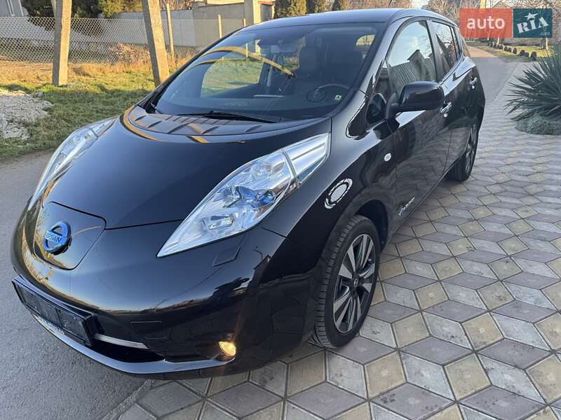 Хэтчбек Nissan Leaf 2013 в Одессе