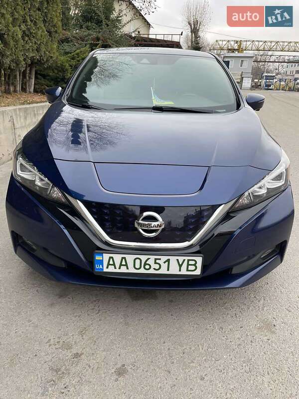 Хетчбек Nissan Leaf 2018 в Києві