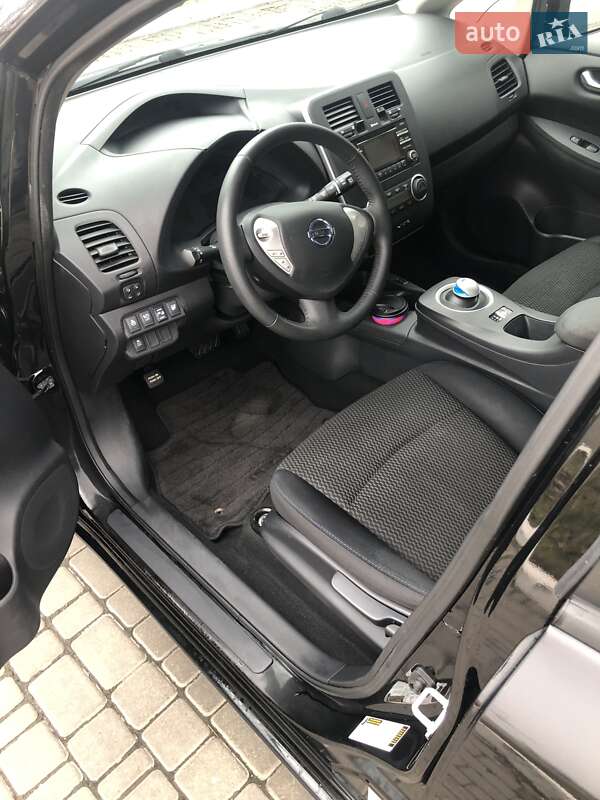 Хэтчбек Nissan Leaf 2014 в Одессе