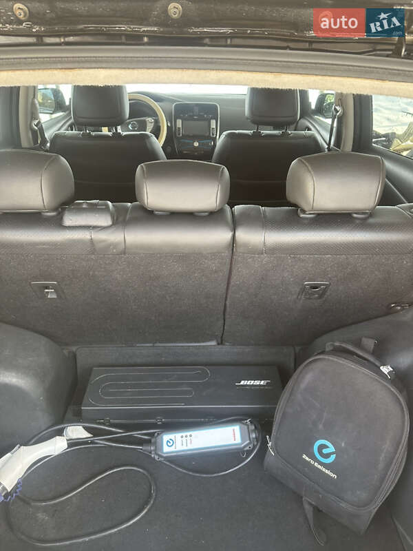 Хэтчбек Nissan Leaf 2016 в Косове фото 13 Хэтчбек Nissan Leaf 2016 в Косове