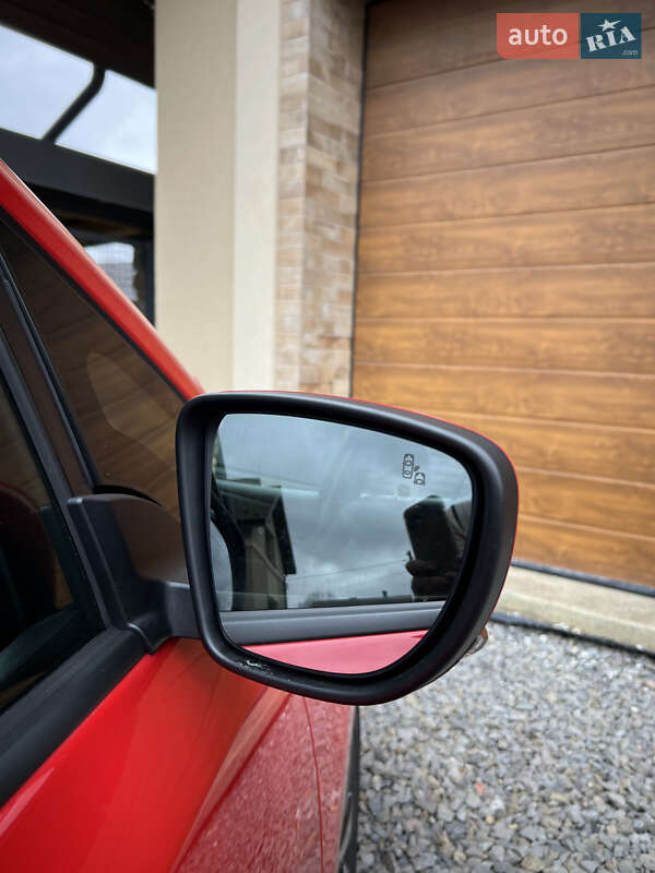 Хетчбек Nissan Leaf 2018 в Мостиській