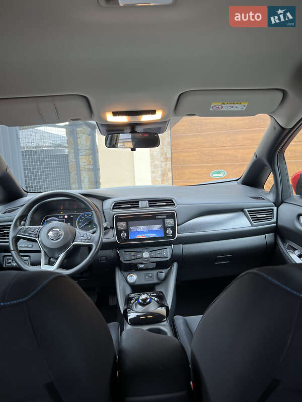 Хетчбек Nissan Leaf 2018 в Мостиській