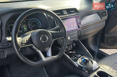 Хэтчбек Nissan Leaf 2020 в 