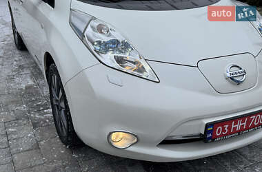 Хэтчбек Nissan Leaf 2014 в Ровно