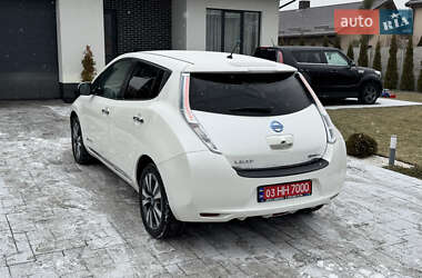 Хэтчбек Nissan Leaf 2014 в Ровно