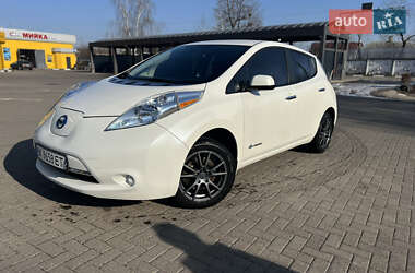 Хэтчбек Nissan Leaf 2014 в Ровно