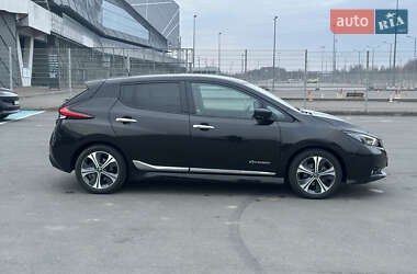 Хэтчбек Nissan Leaf 2018 в Львове