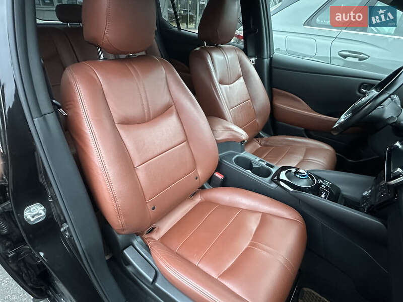 Хэтчбек Nissan Leaf 2018 в Львове