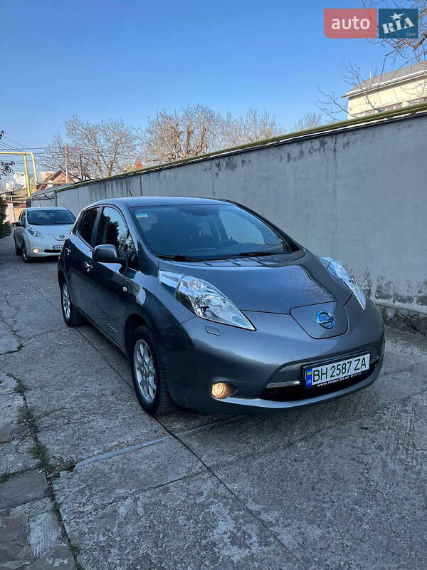 Хэтчбек Nissan Leaf 2014 в Одессе