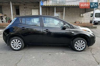 Хэтчбек Nissan Leaf 2013 в Днепре