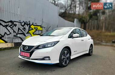 Хэтчбек Nissan Leaf 2019 в Киеве