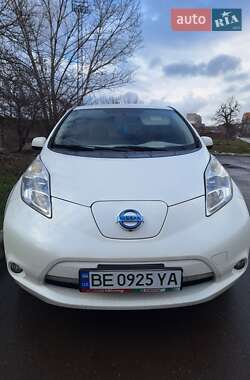 Хетчбек Nissan Leaf 2013 в Миколаєві