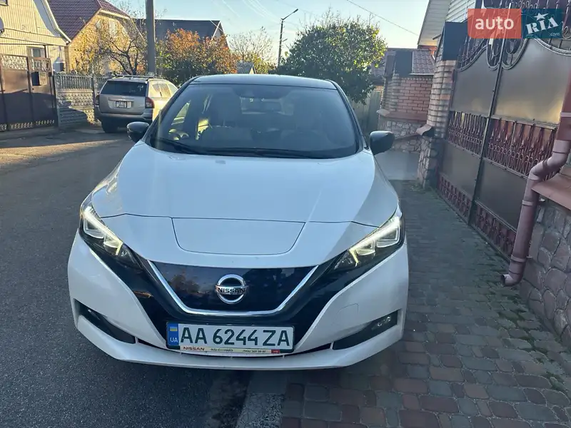 Nissan Leaf 2021