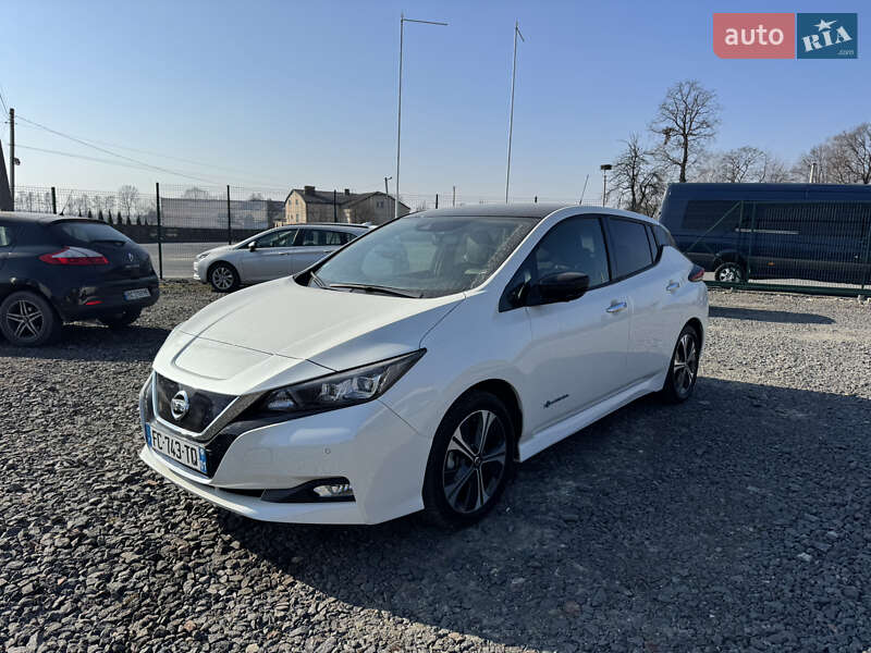 Хэтчбек Nissan Leaf 2018 в Николаеве