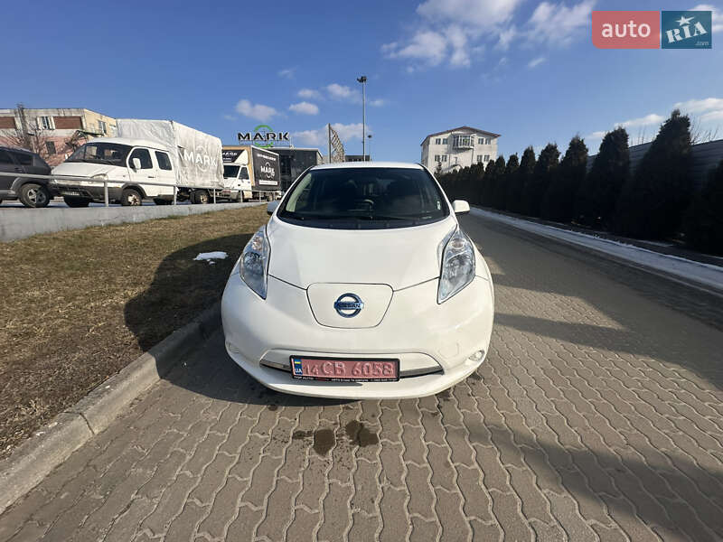 Хетчбек Nissan Leaf 2015 в Львові