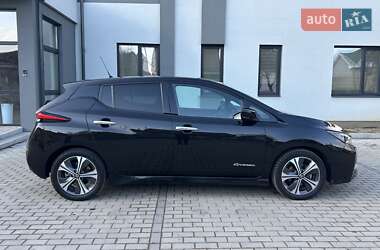 Хетчбек Nissan Leaf 2019 в 