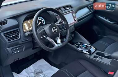 Хэтчбек Nissan Leaf 2023 в 