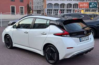 Хэтчбек Nissan Leaf 2023 в 