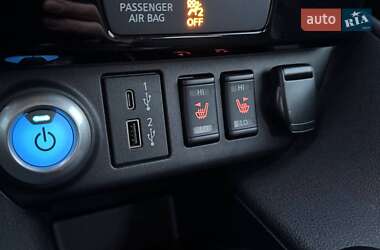 Хэтчбек Nissan Leaf 2023 в 
