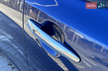 Хэтчбек Nissan Leaf 2019 в 