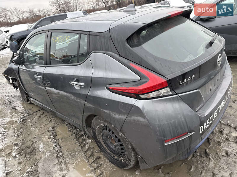 Хэтчбек Nissan Leaf 2018 в Черкассах