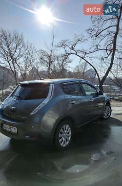 Хетчбек Nissan Leaf 2014 в Києві