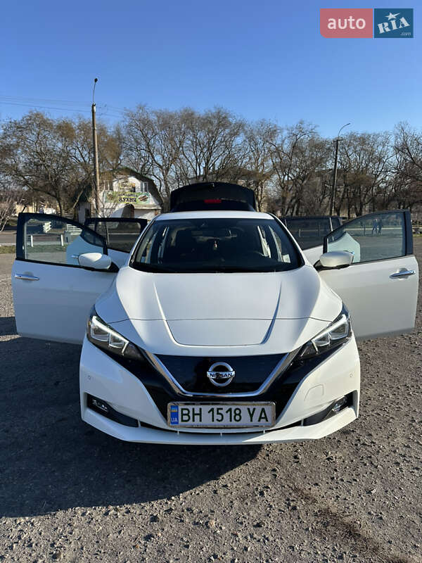 Nissan Leaf 2021