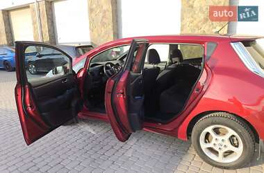 Хэтчбек Nissan Leaf 2014 в 