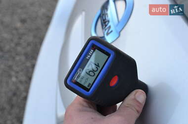Хэтчбек Nissan Leaf 2014 в 