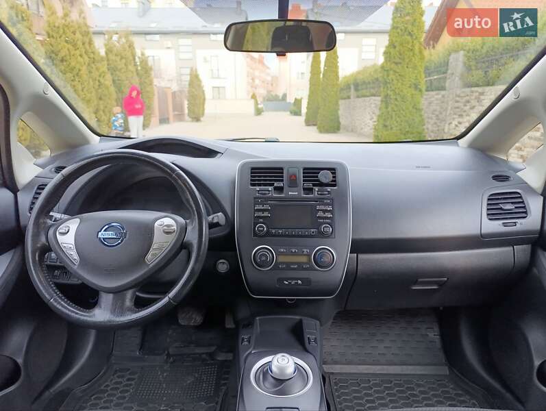 Хэтчбек Nissan Leaf 2014 в Ужгороде