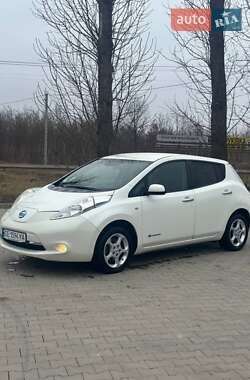 Хэтчбек Nissan Leaf 2015 в Кицмани