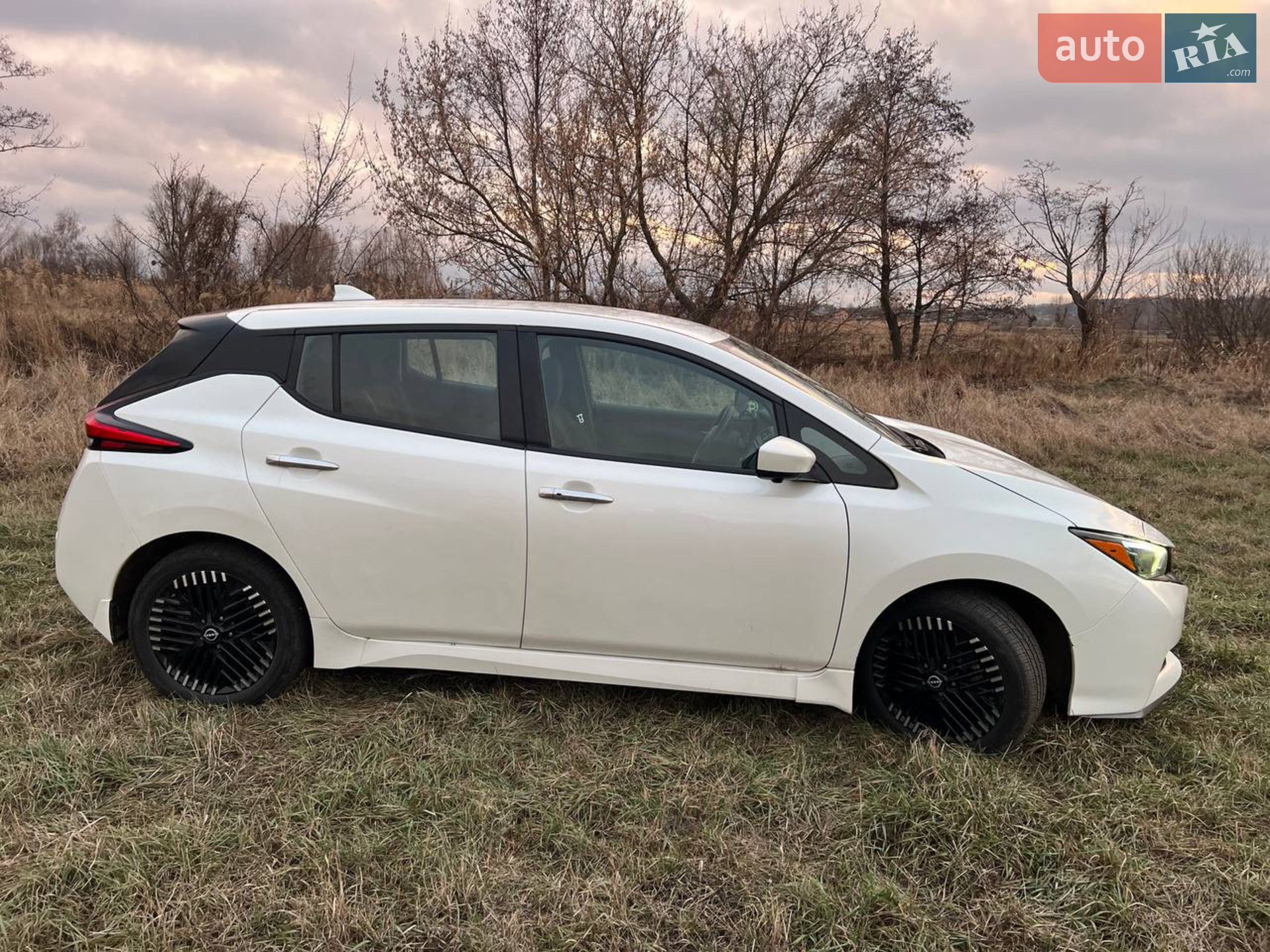 2022 Nissan Leaf - мініатюра 11