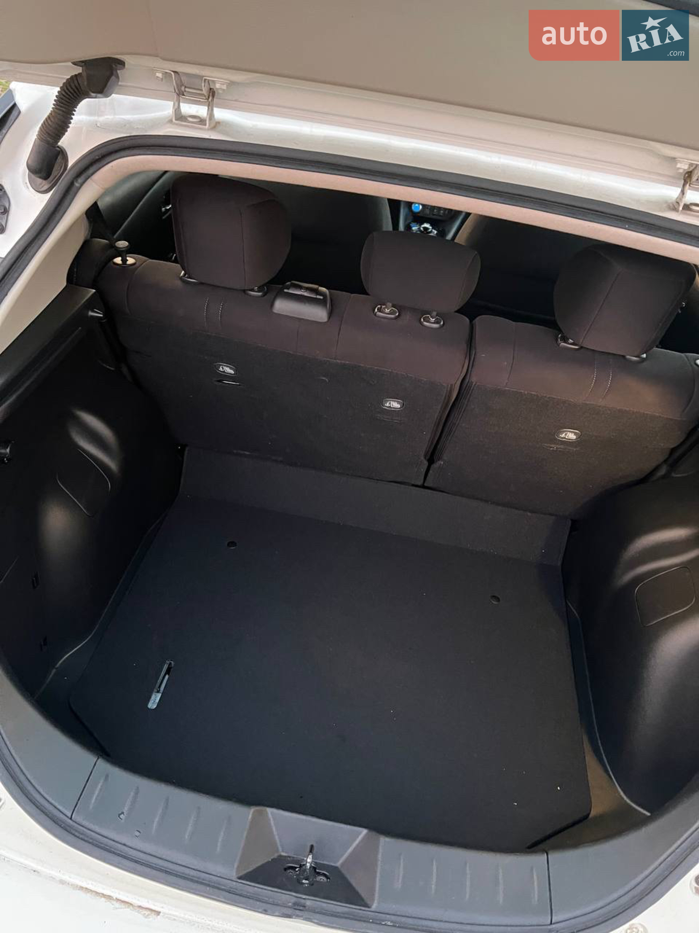 2022 Nissan Leaf - мініатюра 27