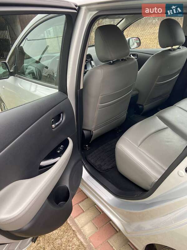 Хетчбек Nissan Leaf 2016 в Чернігові фото 12 Хетчбек Nissan Leaf 2016 в Чернігові