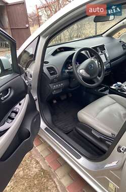 Хэтчбек Nissan Leaf 2016 в Чернигове