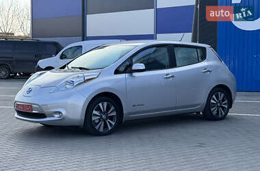 Хэтчбек Nissan Leaf 2014 в Ровно