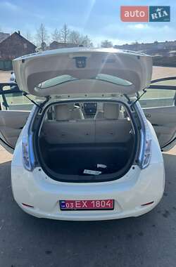 Хэтчбек Nissan Leaf 2012 в Умани