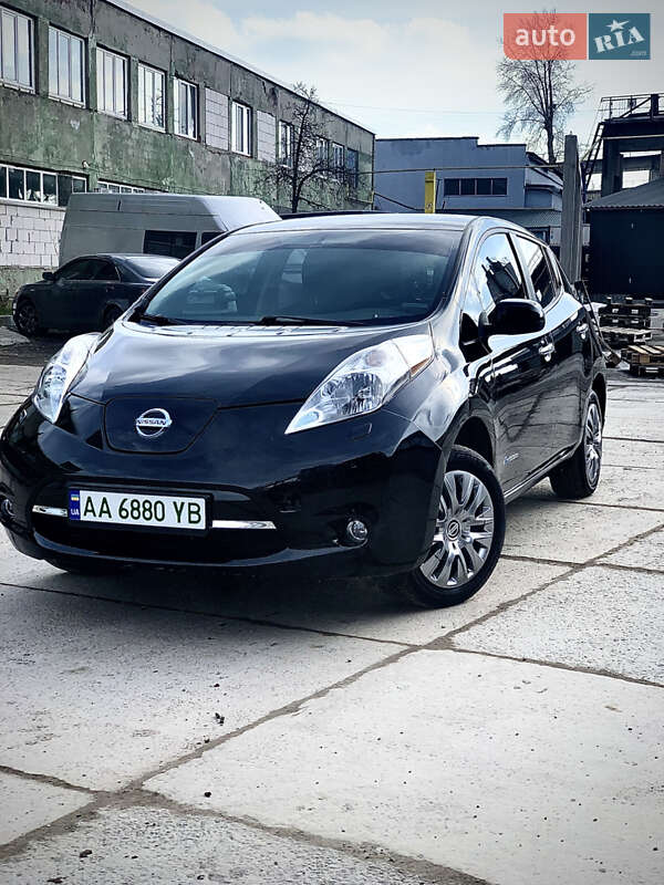 Хетчбек Nissan Leaf 2014 в Києві