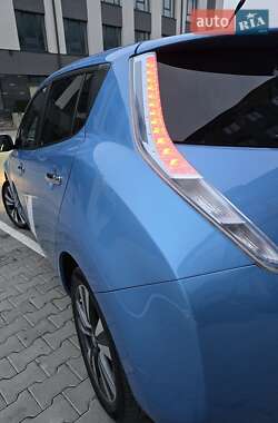 Хетчбек Nissan Leaf 2013 в Львові