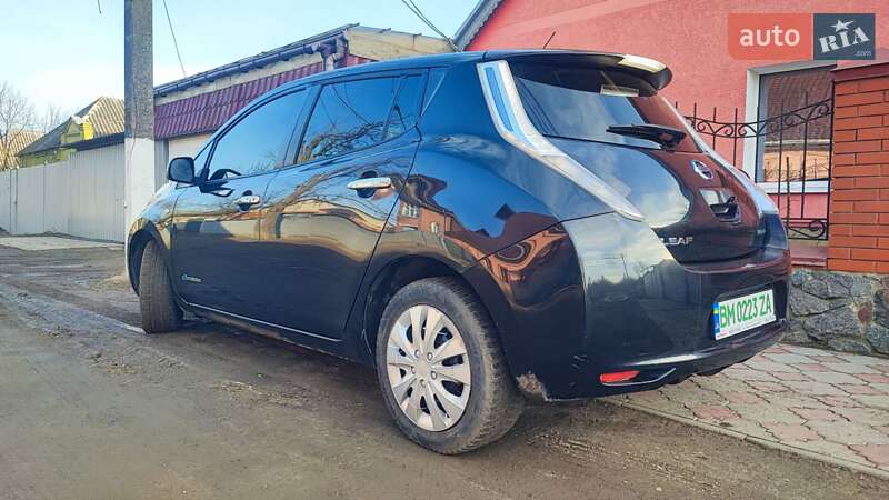 Хэтчбек Nissan Leaf 2015 в Сумах