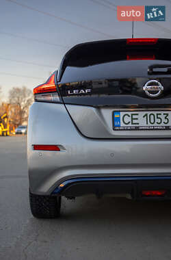 Хэтчбек Nissan Leaf 2019 в 