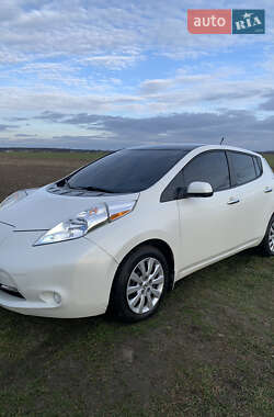 Хэтчбек Nissan Leaf 2013 в Луцке