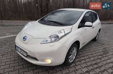 Хэтчбек Nissan Leaf 2015 в Ковеле