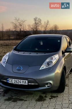 Хэтчбек Nissan Leaf 2015 в Каменке