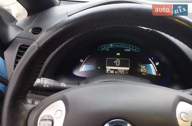 Хэтчбек Nissan Leaf 2016 в 