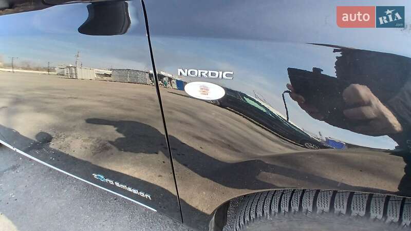 Хэтчбек Nissan Leaf 2014 в Кременчуге фото 17 Хэтчбек Nissan Leaf 2014 в Кременчуге