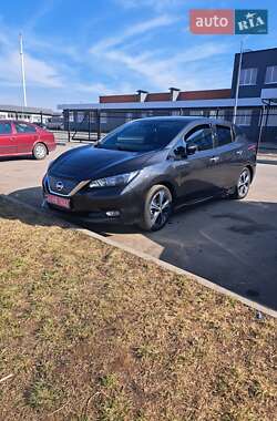 Хэтчбек Nissan Leaf 2018 в Ковеле