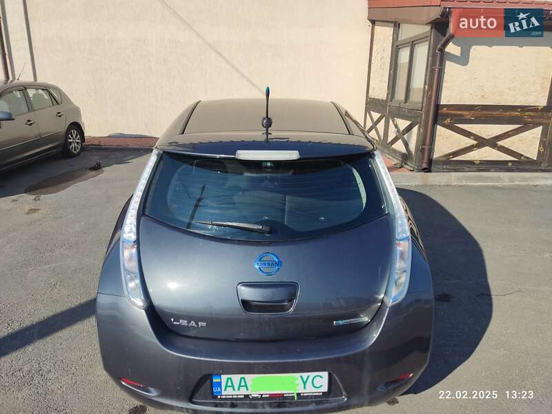Хэтчбек Nissan Leaf 2013 в Киеве фото 16 Хэтчбек Nissan Leaf 2013 в Киеве
